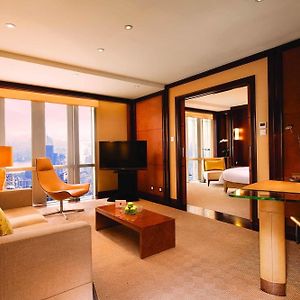 Grand King Suite View